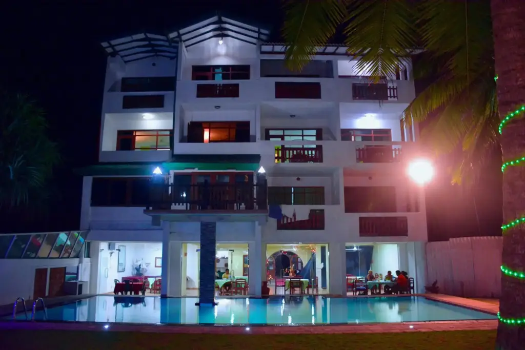 Индурува: Southern Star Hotel