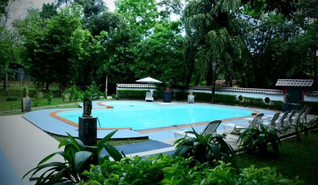 Удавалаве: S and K Safari Village Hotel - Udawalawe