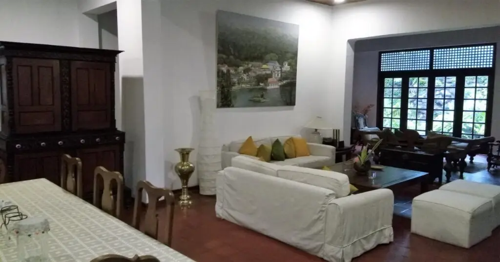 Коломбо: Villa 34