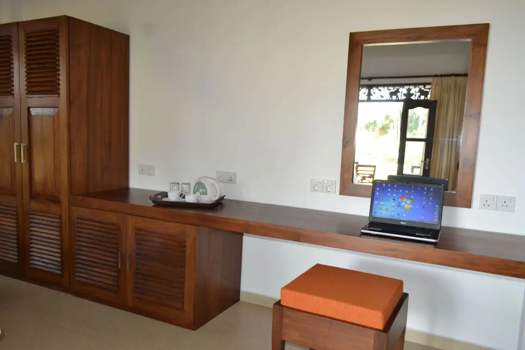 Ранна: Lanka Beach Bungalows