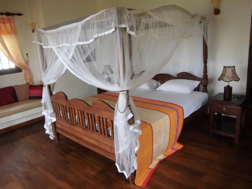 Ранна: Lanka Beach Bungalows