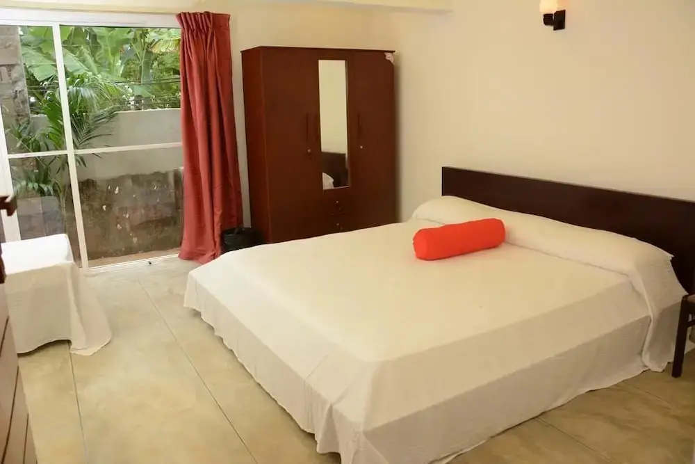 Тринкомали: Hotel Tobiko
