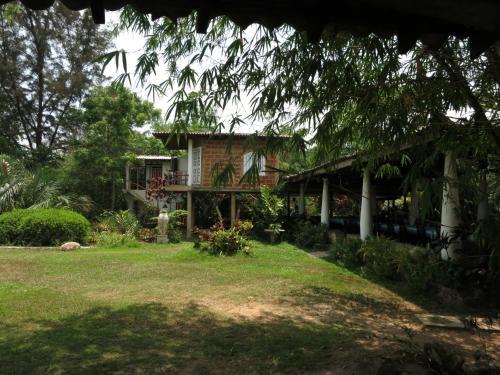 Раджгама: Eco Village