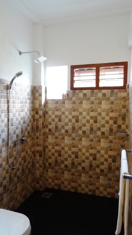 Хиккадува: Hotel Corona Hikkaduwa