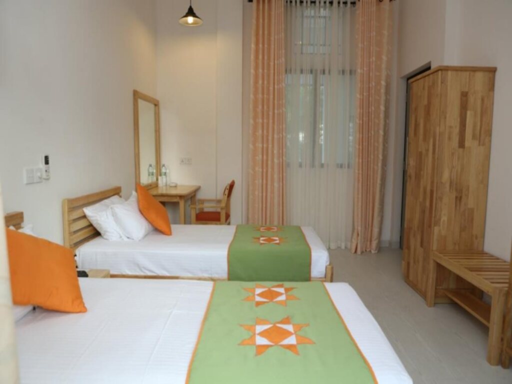 Галле: Hotel Apna