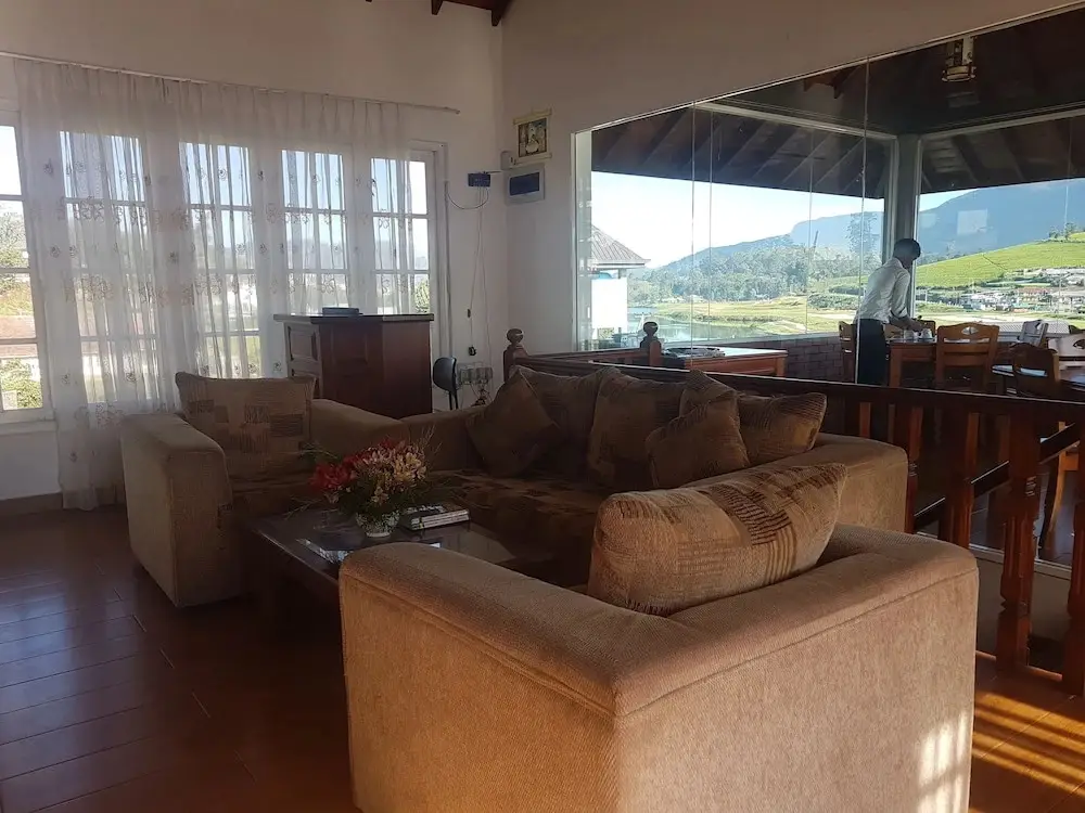 Нувара-Элия: Villa lake view
