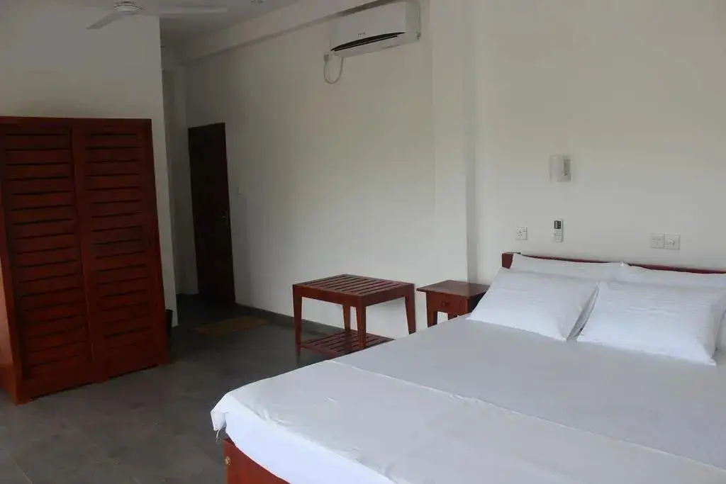 Хиккадува: Jasmine Garden Beach Guest House