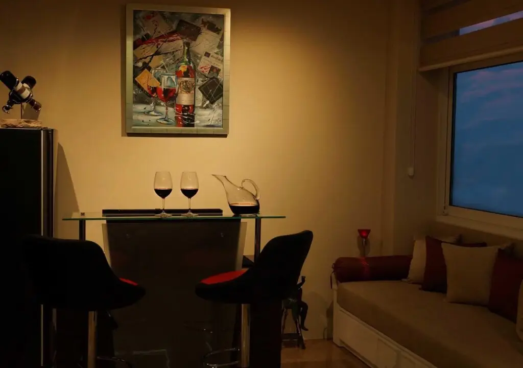 Гора Lavinia: The Penthouse Above Sea