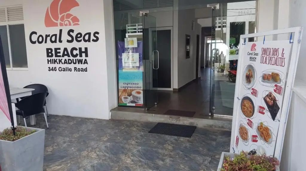 Хиккадува: Coral Seas Beach Hikkaduwa