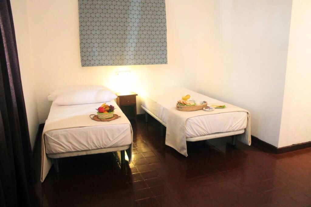 Хиккадува: Coral Seas Beach Hikkaduwa