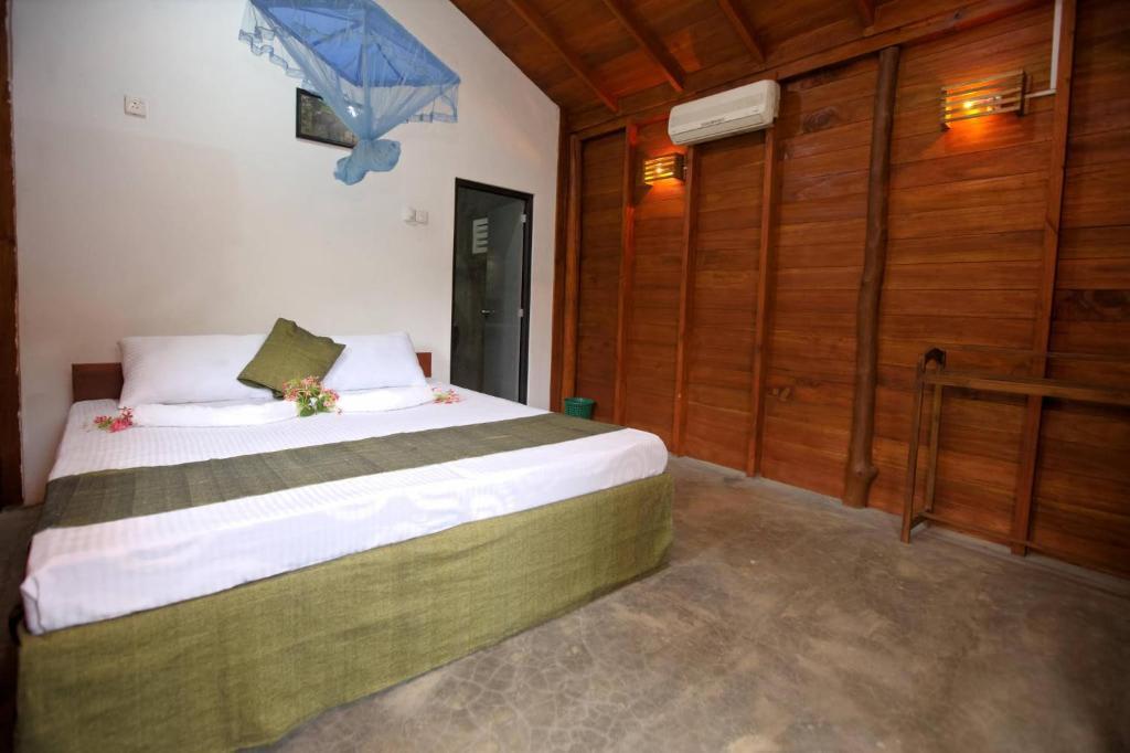 Удавалаве: mastodon valley safari resort