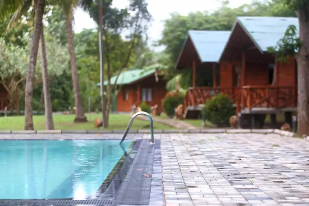 Удавалаве: mastodon valley safari resort