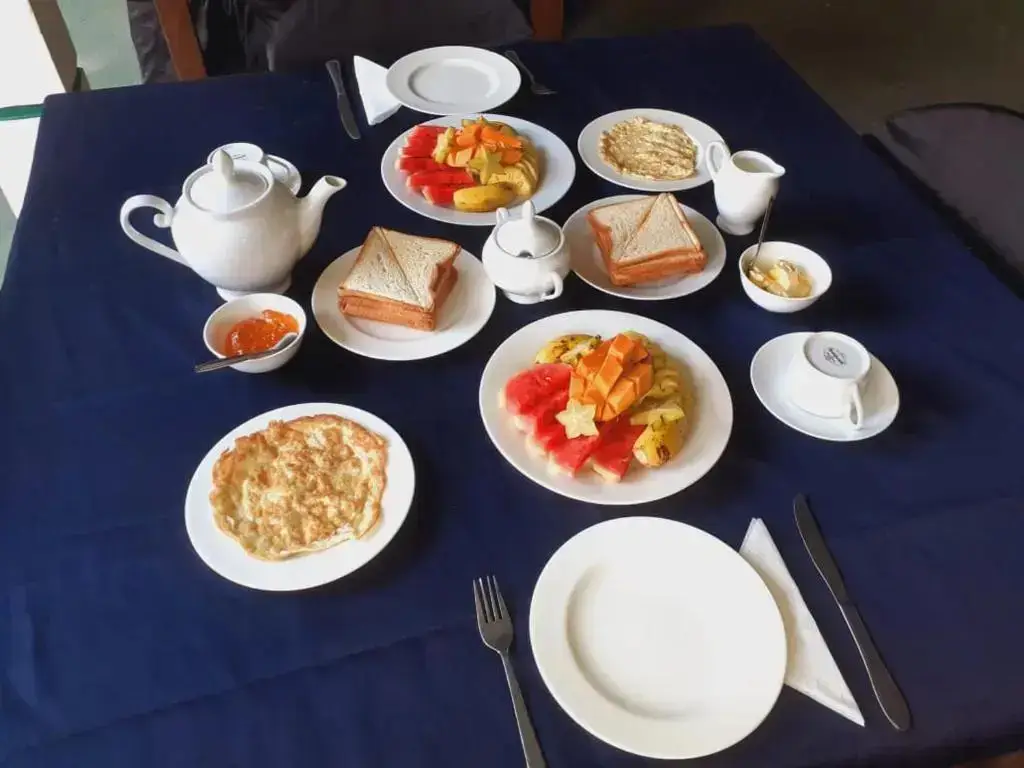 Дамбулла: Isuru City Hotel