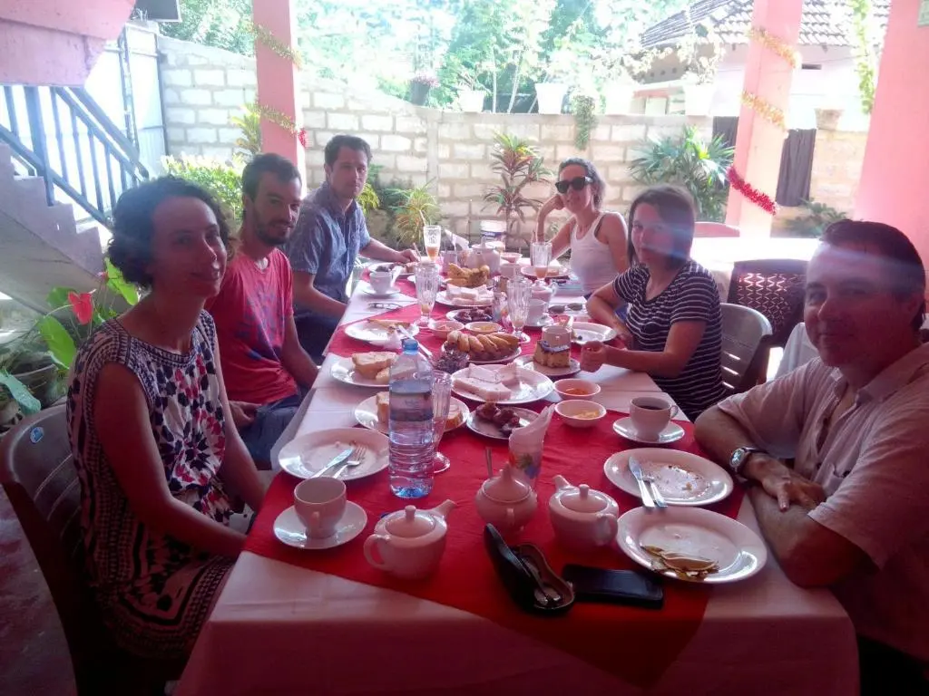 Унакурува: Deshan Homestay & Restaurant