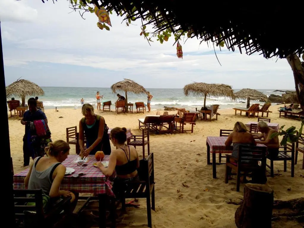 Унакурува: Deshan Homestay & Restaurant