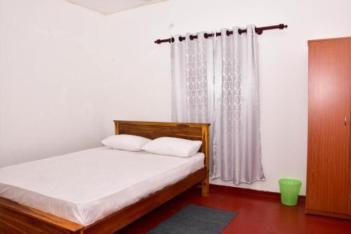 Хиккадува: Ocean Beach House
