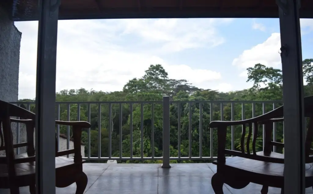 Канди: Bee View Home Stay