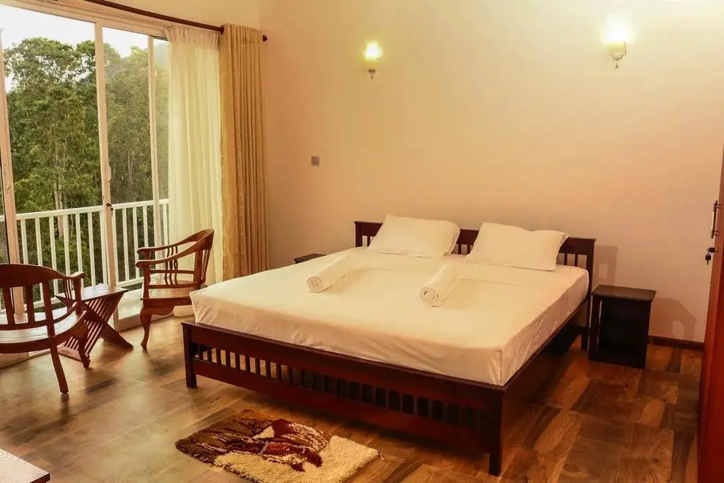 Канди: Bee View Home Stay