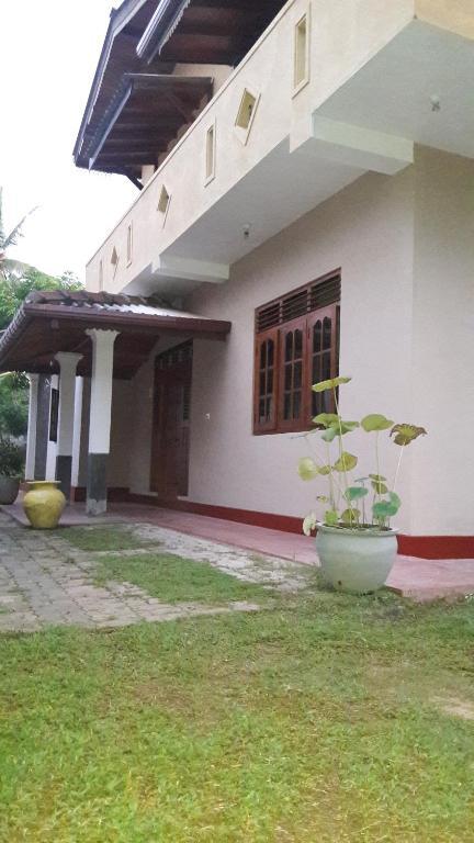 Хиккадува: The Citadel Guest House
