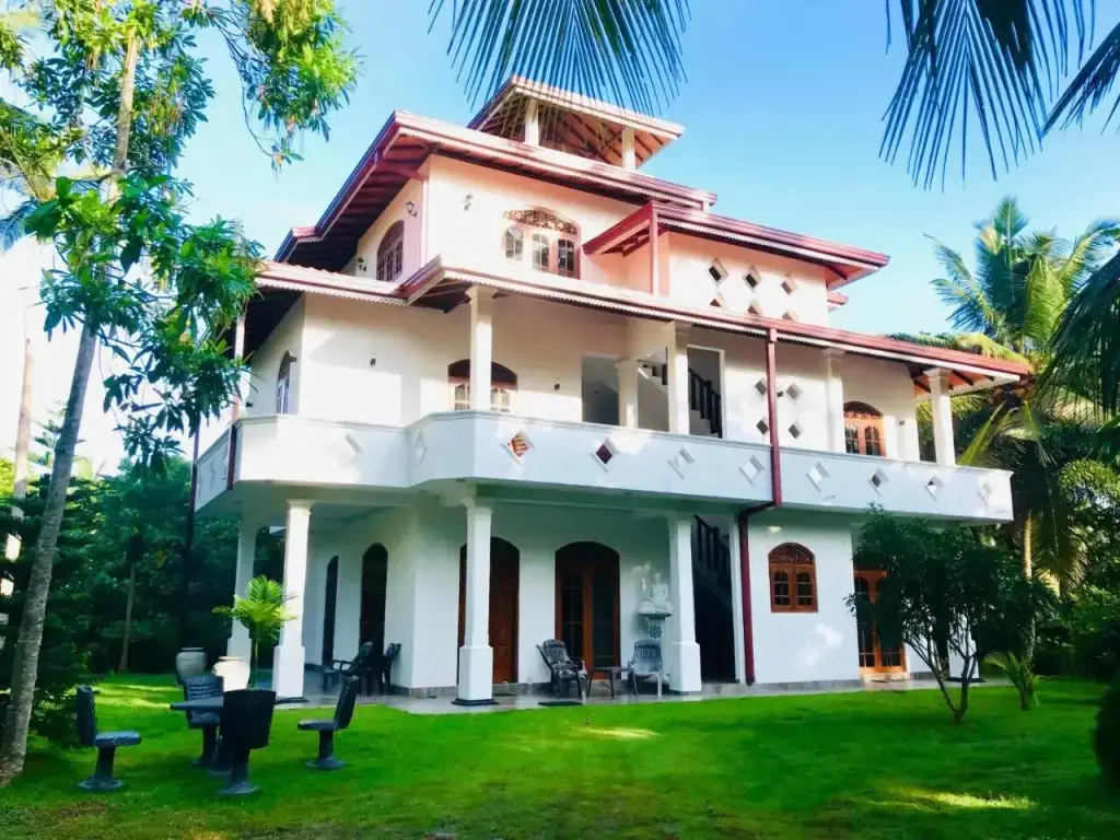 Хиккадува: Villa Sureka