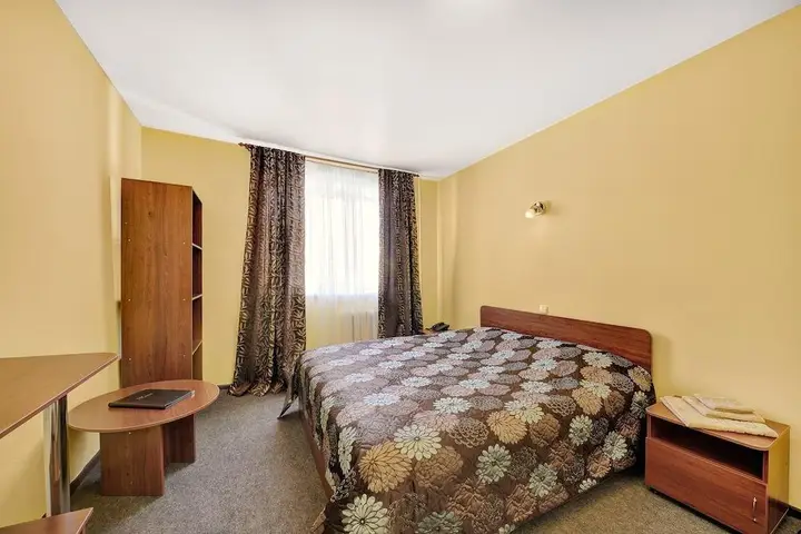 Архангельск: Hotel on Obvodnom