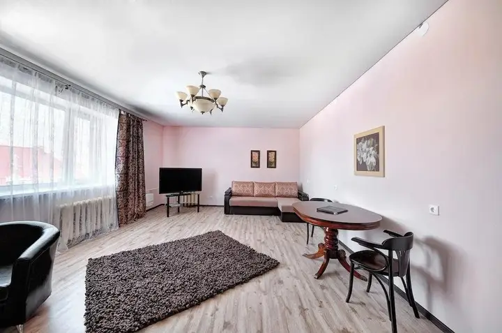 Архангельск: Hotel on Obvodnom