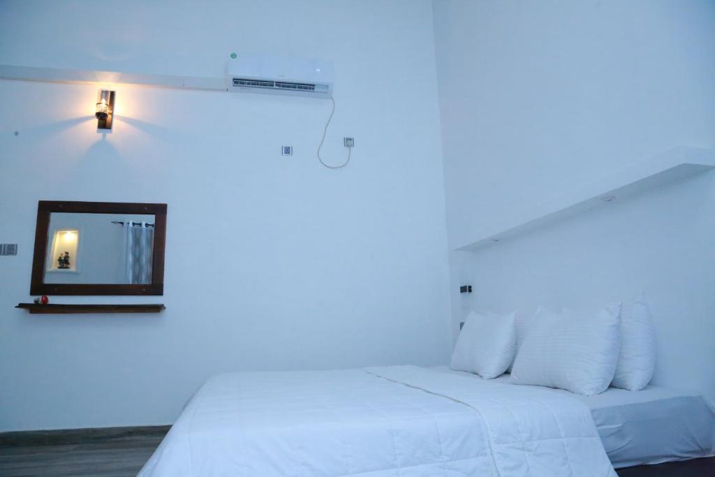 Ахангама: Midigama Holiday Inn
