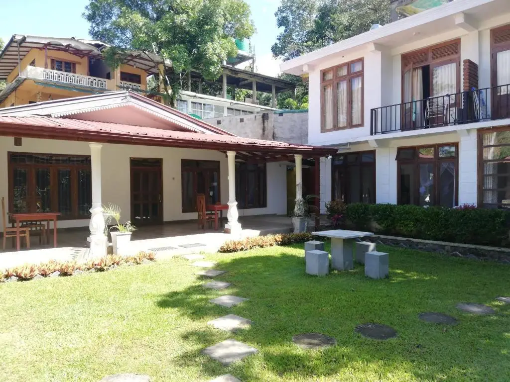 Элла: Ella Inn