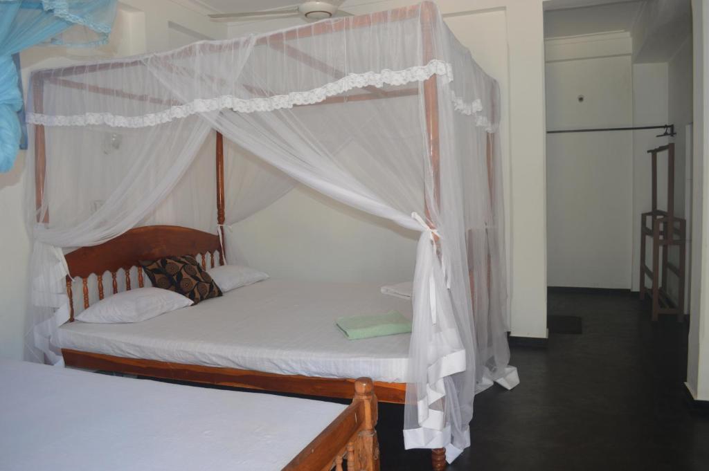 Тангалла: Shanika Beach Inn