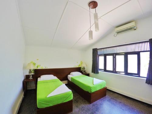 Гора Lavinia: Evergreen Colombo