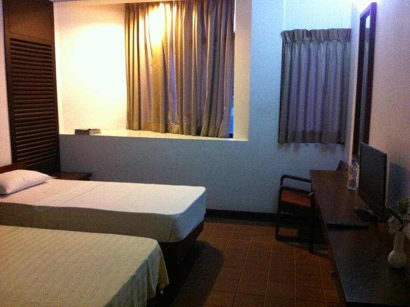 Ратнапура: Hotel Sapthapadhi