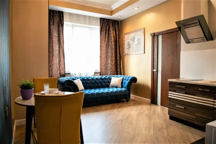 Уфа: Апартаменты 003_Коммунистическая 107