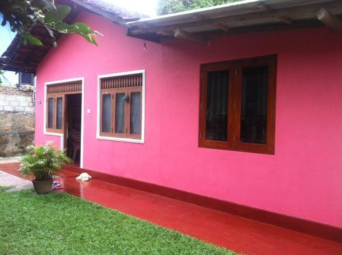 Велигама: W7 Home Stay