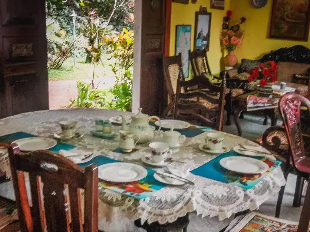 Хиккадува: Shammie Guest House