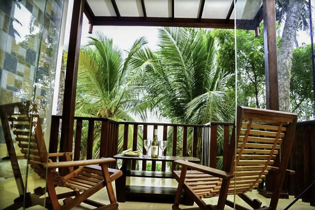 Тангалла: Sea View Tourist Inn