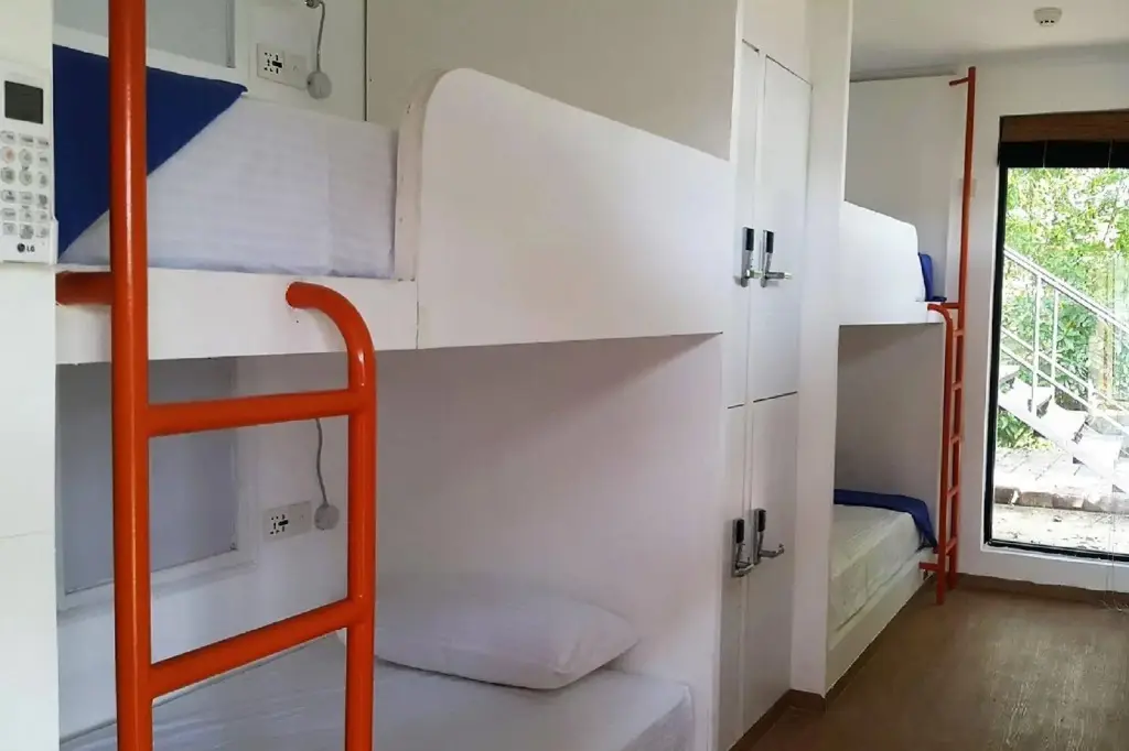 Катунаяке: Hangover Hostels Seeduwa