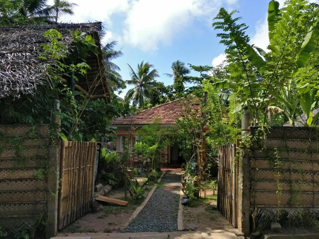 Хиккадува: Chami's Place