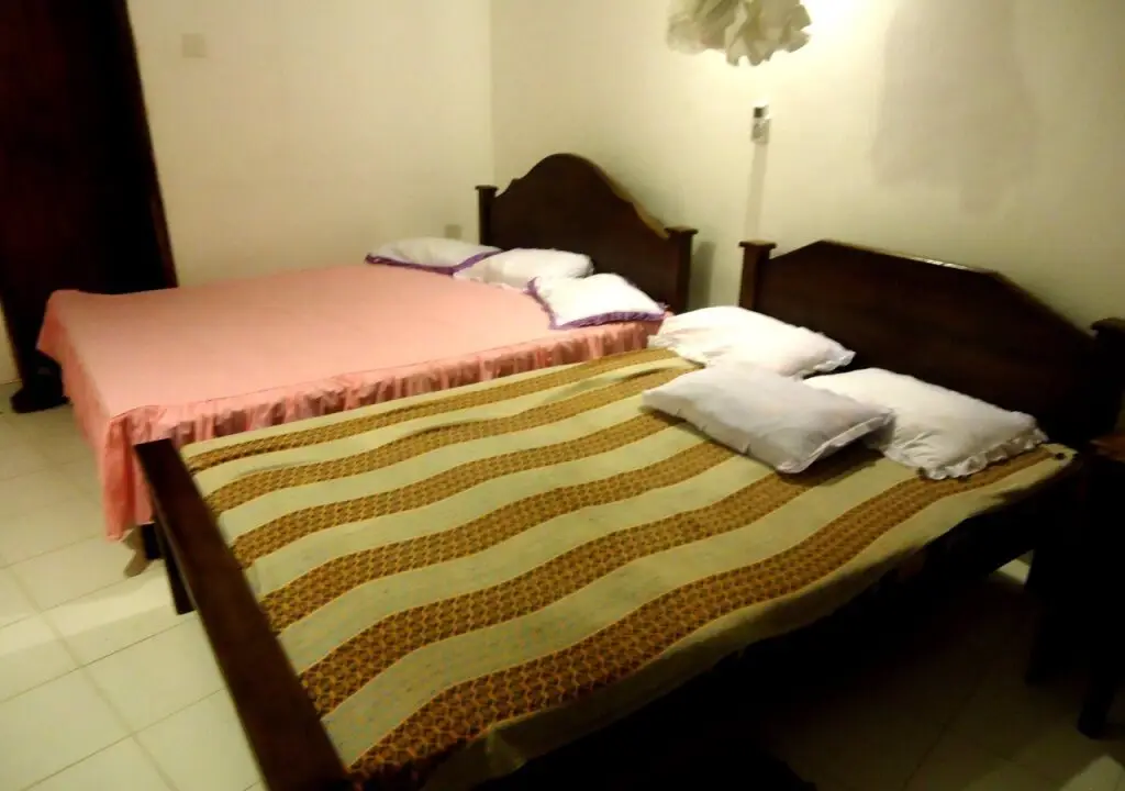 Удавалаве: Mothers Elephant Safari Hotel