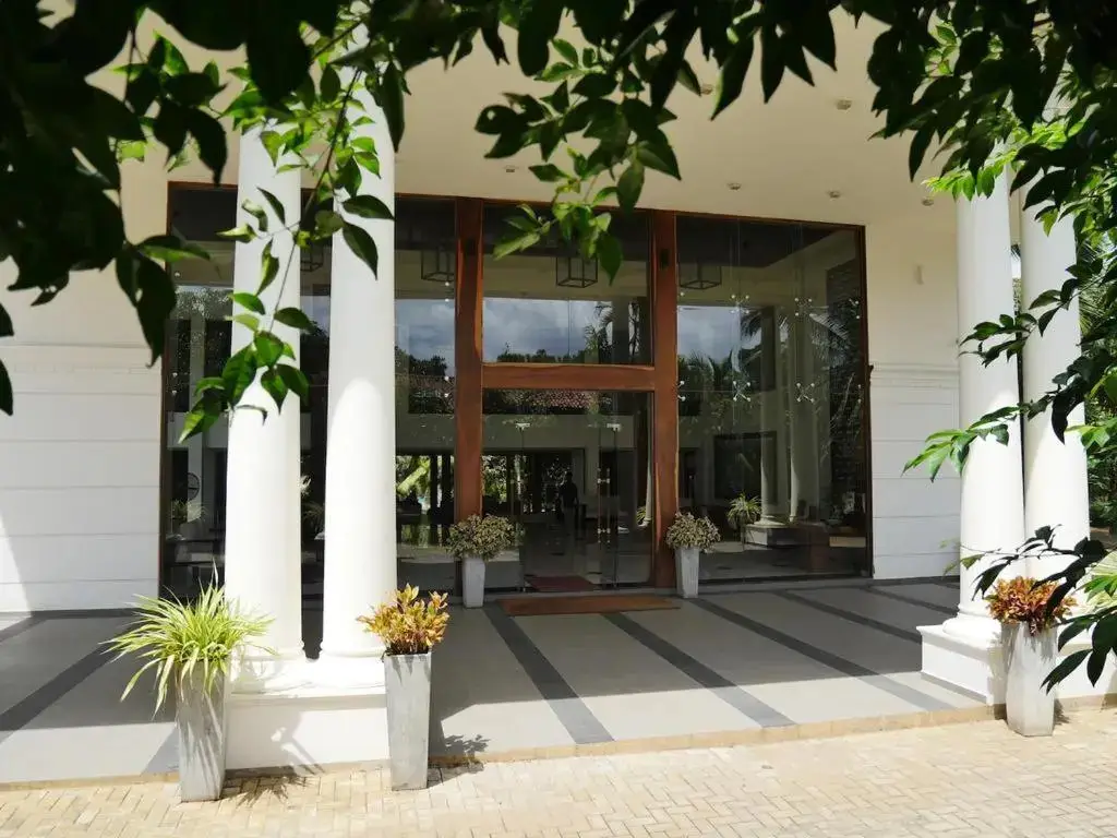Lagoon Paradise Beach Resort — фото 1