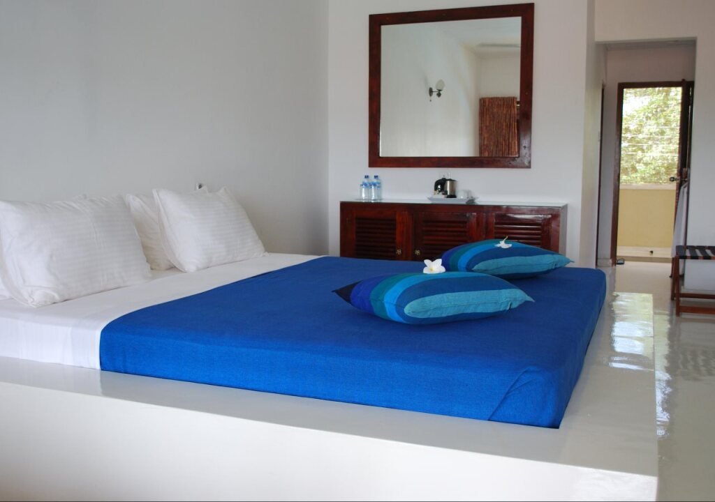 Хиккадува: Kalla Bongo Lake Resort