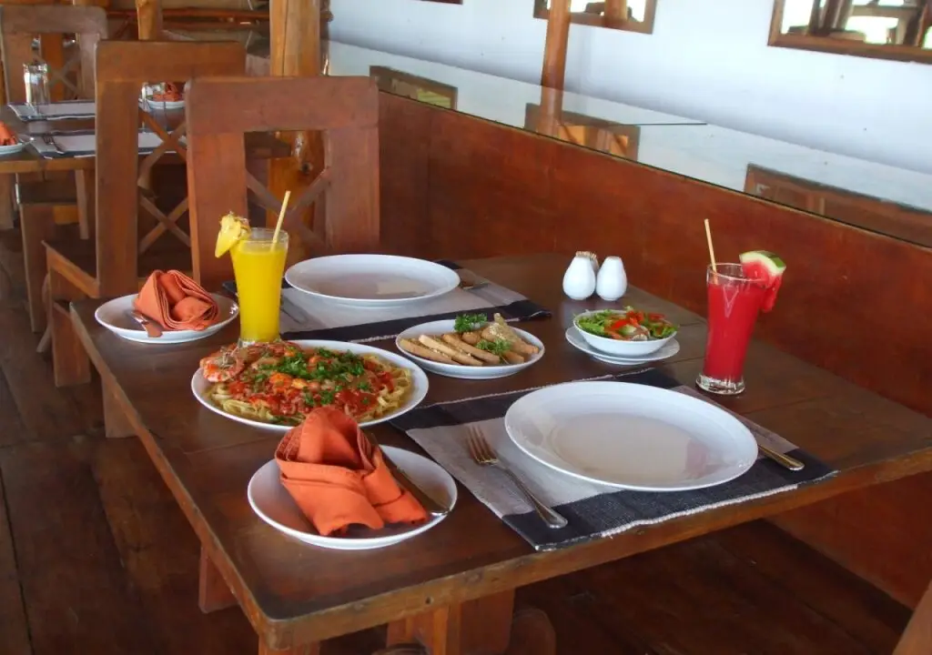 Киринда: Kirinda Beach Resort
