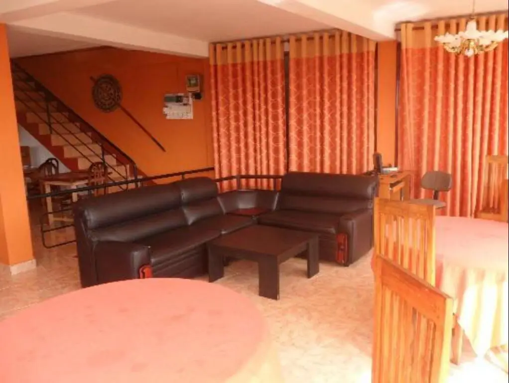 Элла: Tea Garden Holiday Inn