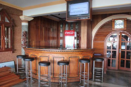 Warahena Beach Hotel — фото 1