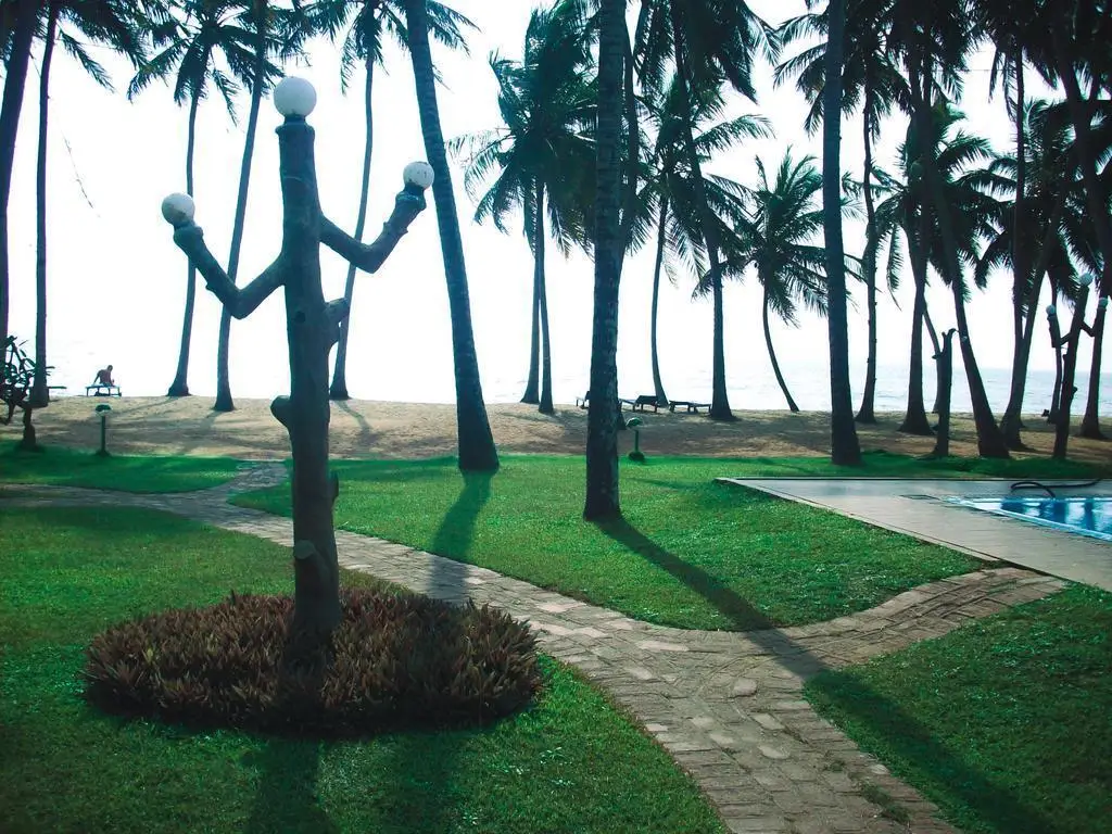 Маравила: Отель Sanmali Beach