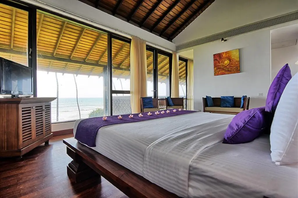 Ваддува: Grand Beach Hotel Wadduwa