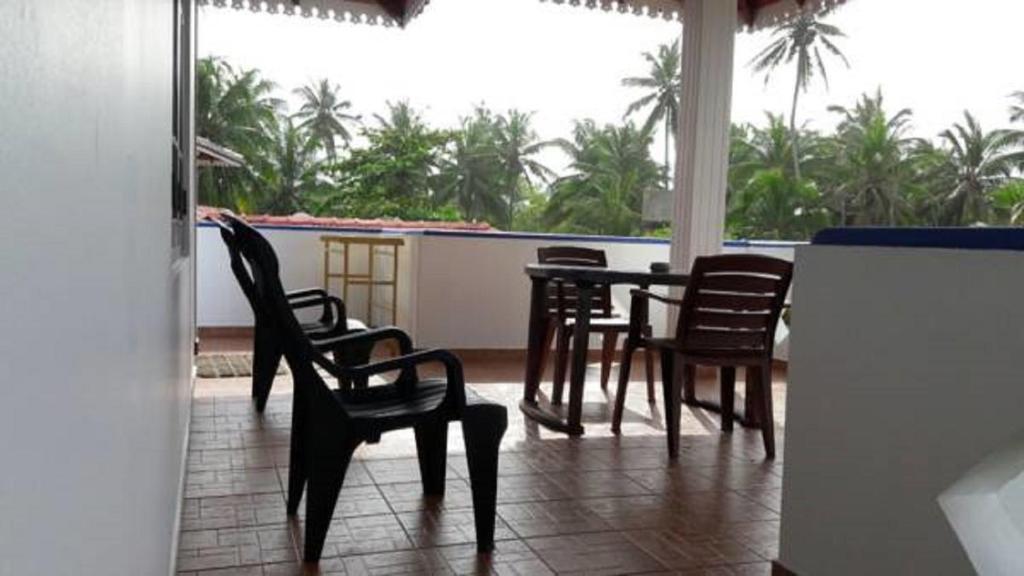 Хиккадува: The Oasis Villa