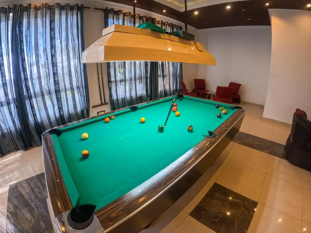 Эмбилипития: Centauria Lake Resort