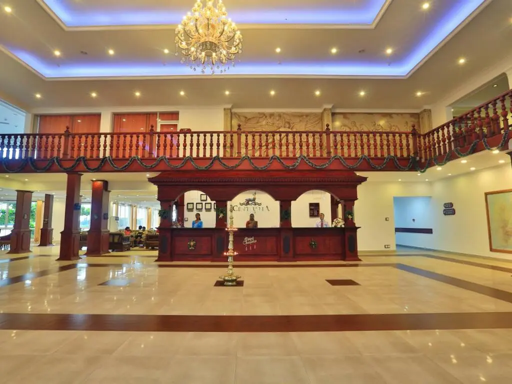Эмбилипития: Centauria Lake Resort