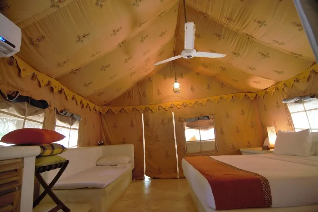 Койявади: Dolphin Beach Kalpitiya