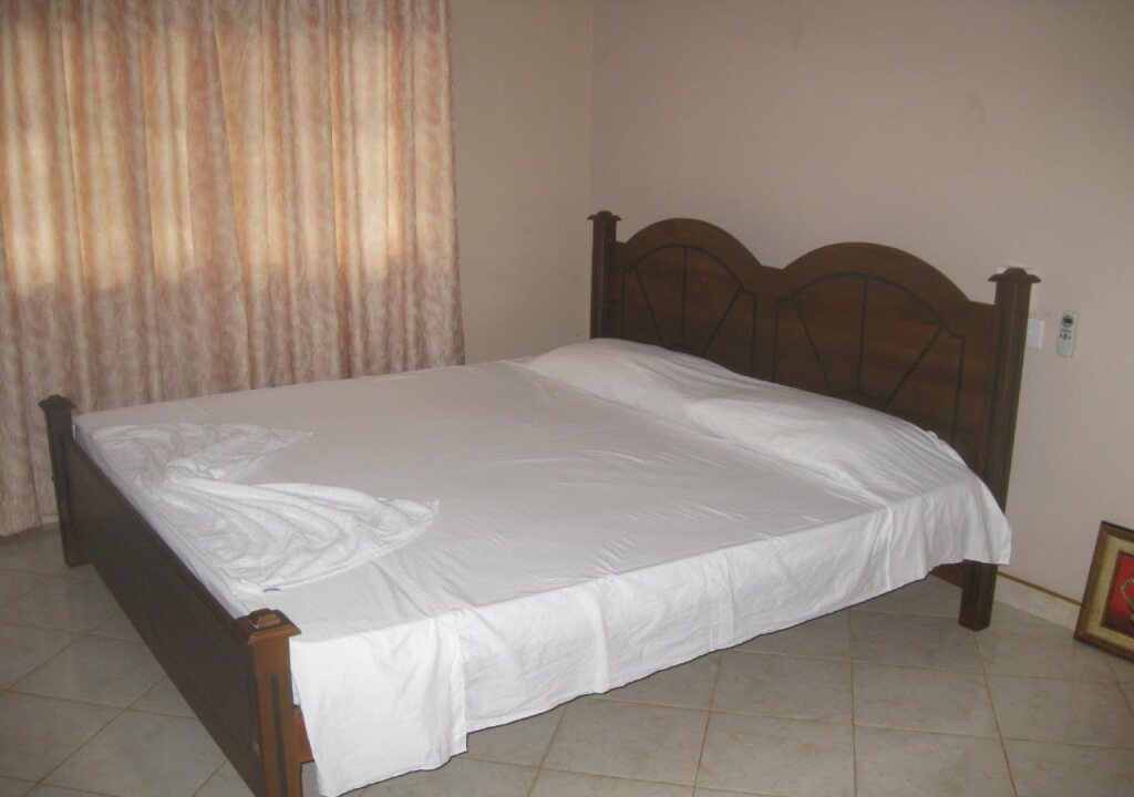 Диквелла: Mount House Hotel